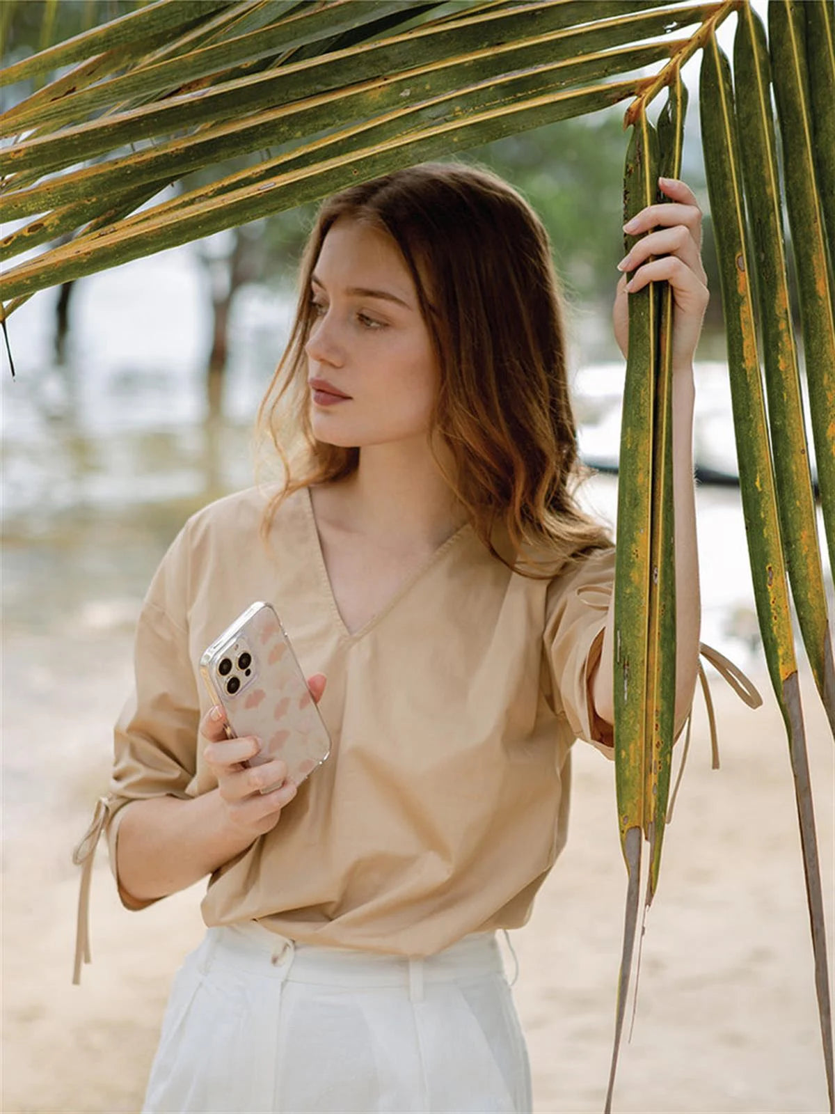 iPhone 14 Coehl Meadow Telefon Kılıfı