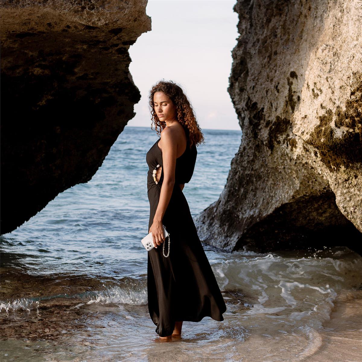 iPhone 16 Coehl MagSafe Destekli Lumino Telefon Kılıfı