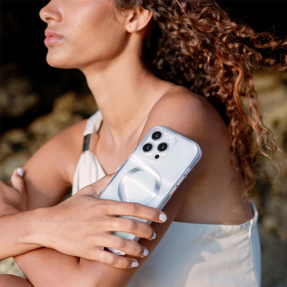 iPhone 16 Pro Max Coehl MagSafe Destekli Savon Telefon Kılıfı