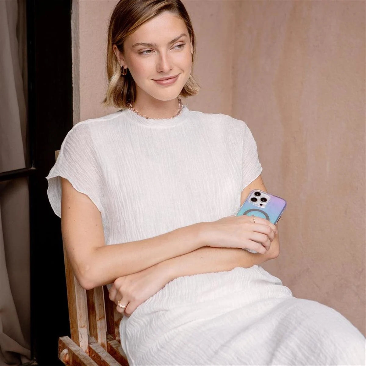 iPhone 16 Pro Coehl MagSafe Destekli Willow Telefon Kılıfı