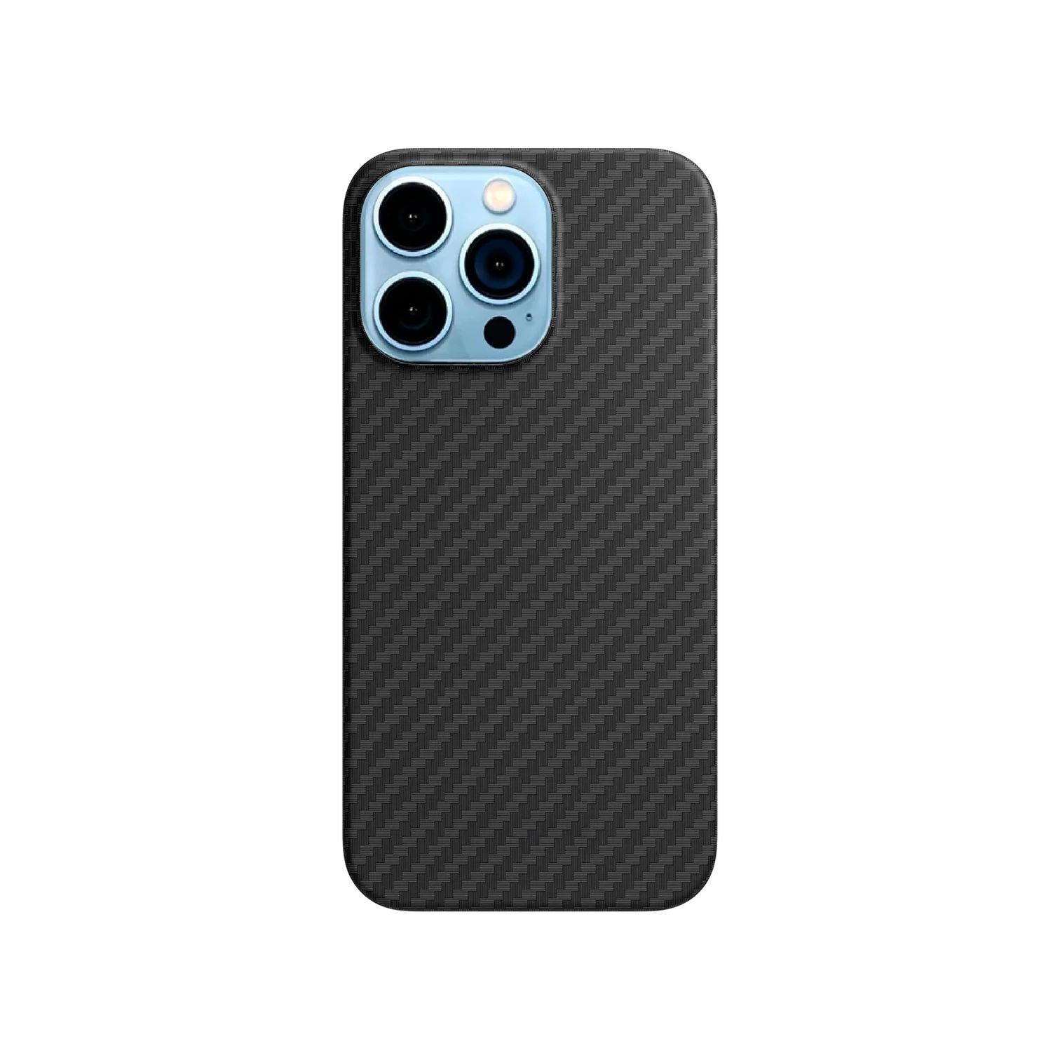 iPhone 13 Pro Carbon Telefon Kılıfı - Yeşil | bastcase - Yan Profil İnceliği