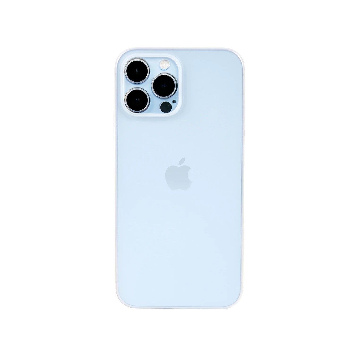 iPhone 13 Pro Ultra İnce Telefon Kılıfı - Beyaz | bastcase - Arka Yüzey Detayı