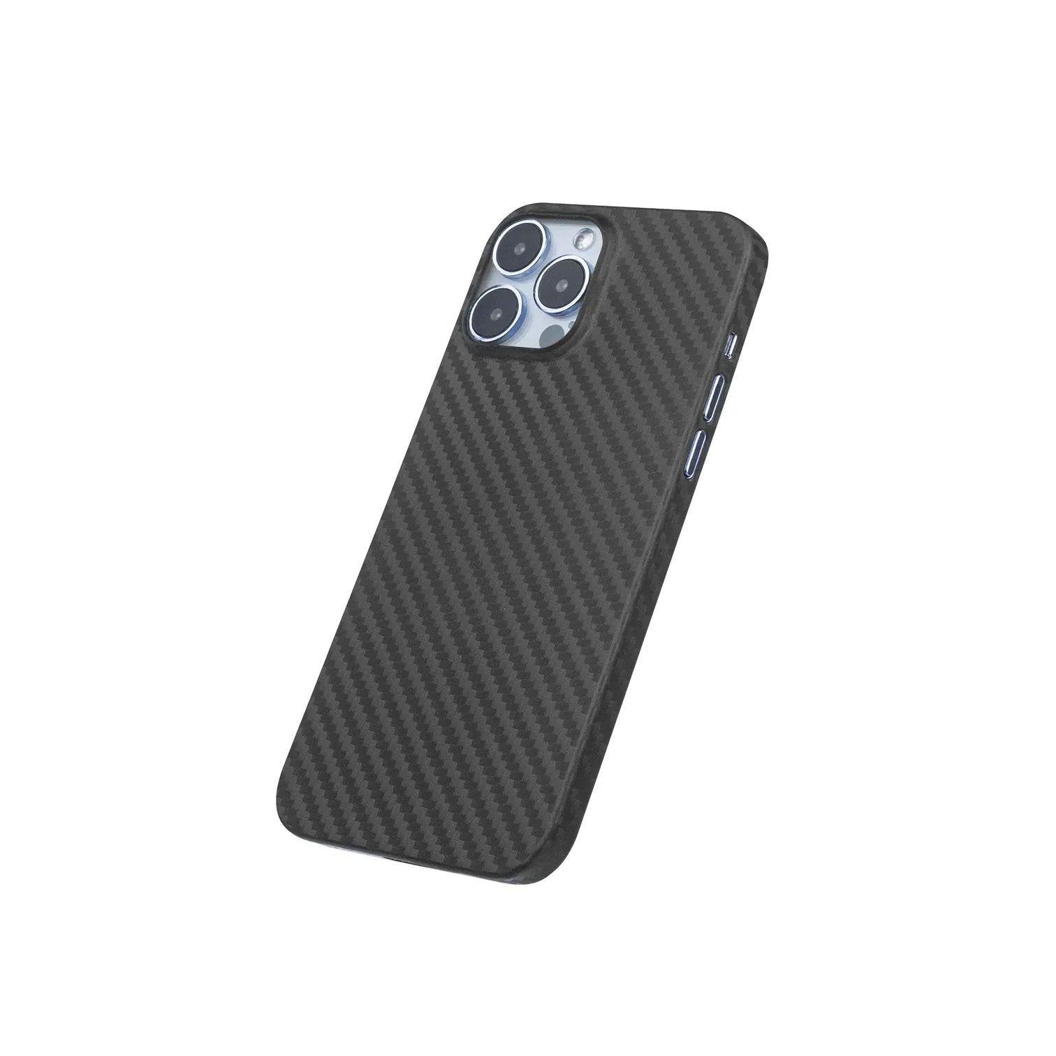 iPhone 14 Pro Carbon Telefon Kılıfı - Siyah | bastcase - Alt Port Kesimleri