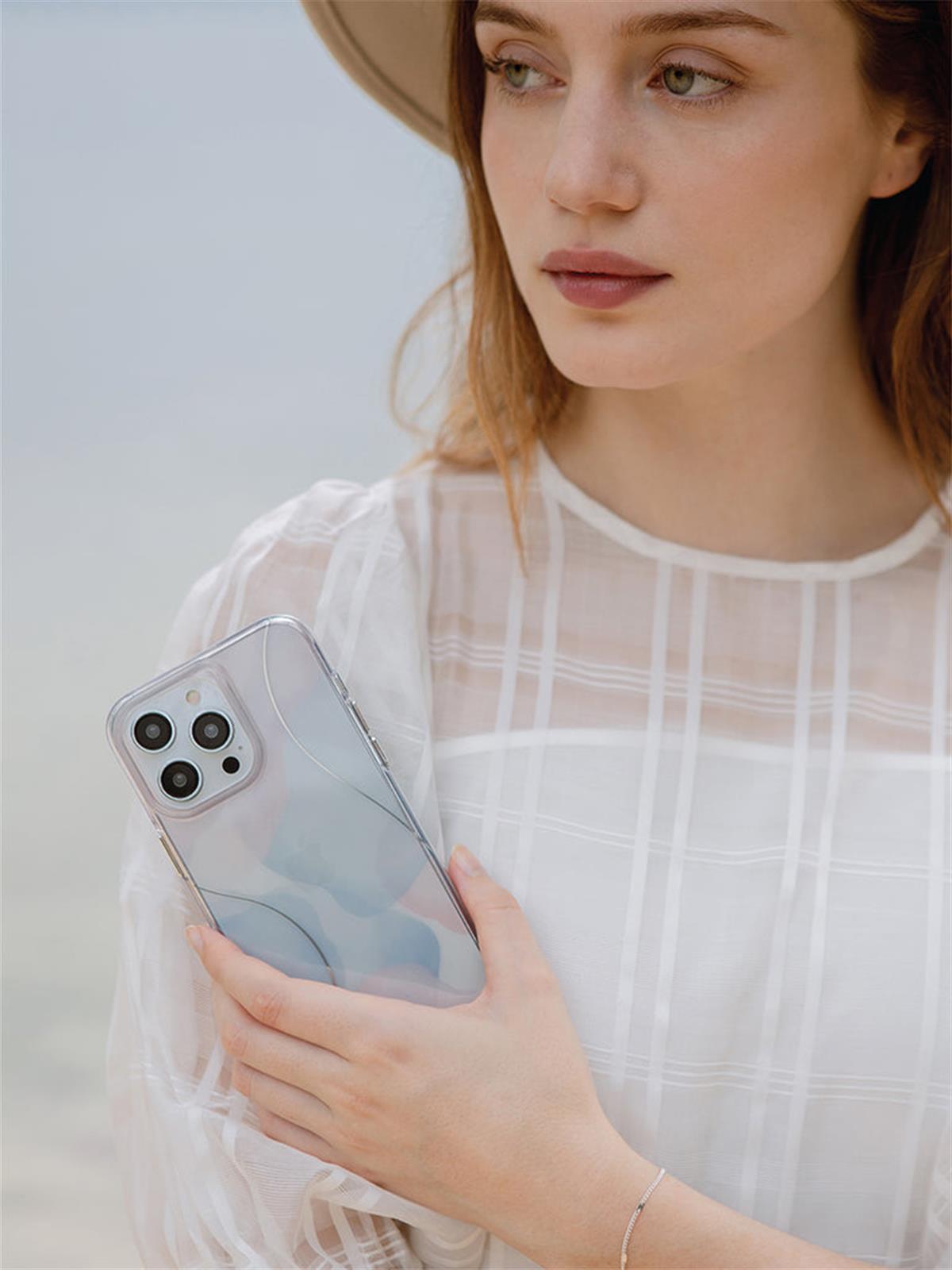 iPhone 14 Pro Coehl Palette Telefon Kılıfı - Palette Mavi | bastcase - Arka Yüzey Detayı