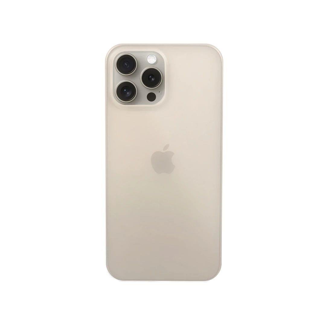 iPhone 15 Pro Ultra İnce Telefon Kılıfı - Beyaz | bastcase - Arka Yüzey Detayı