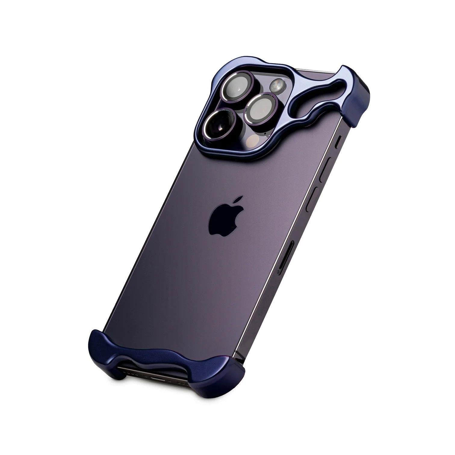 iPhone 15 Pro Wave Koruma Seti - Mavi | bastcase - Detaylı Ürün Çekimi