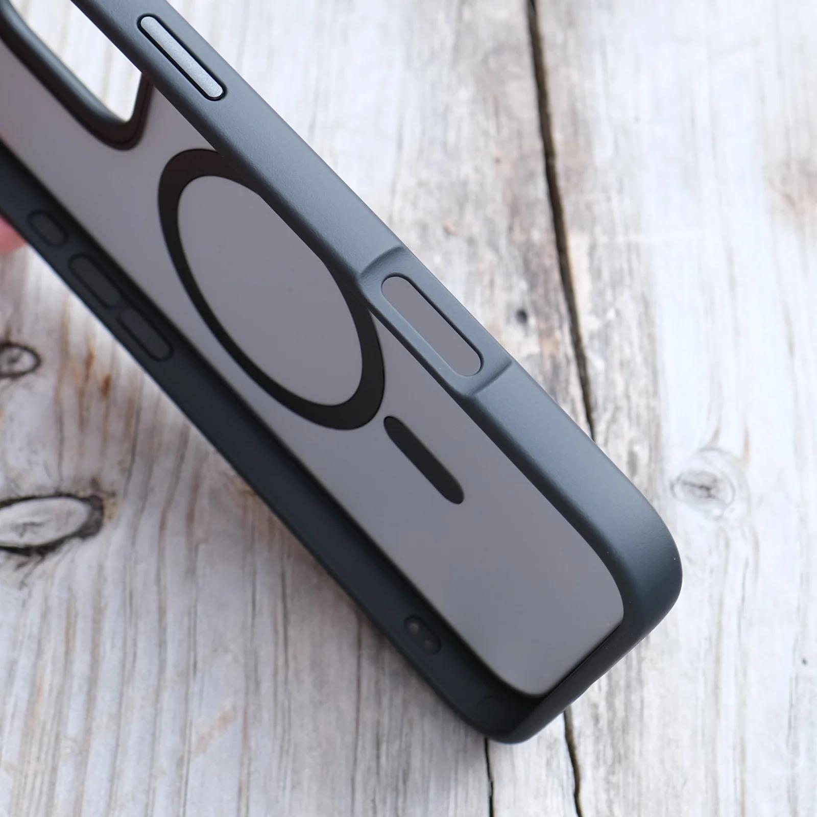 iPhone 16 Pro Max Mat Bold Telefon Kılıfı - Beyaz Titanyum | bastcase - Yan Profil İnceliği