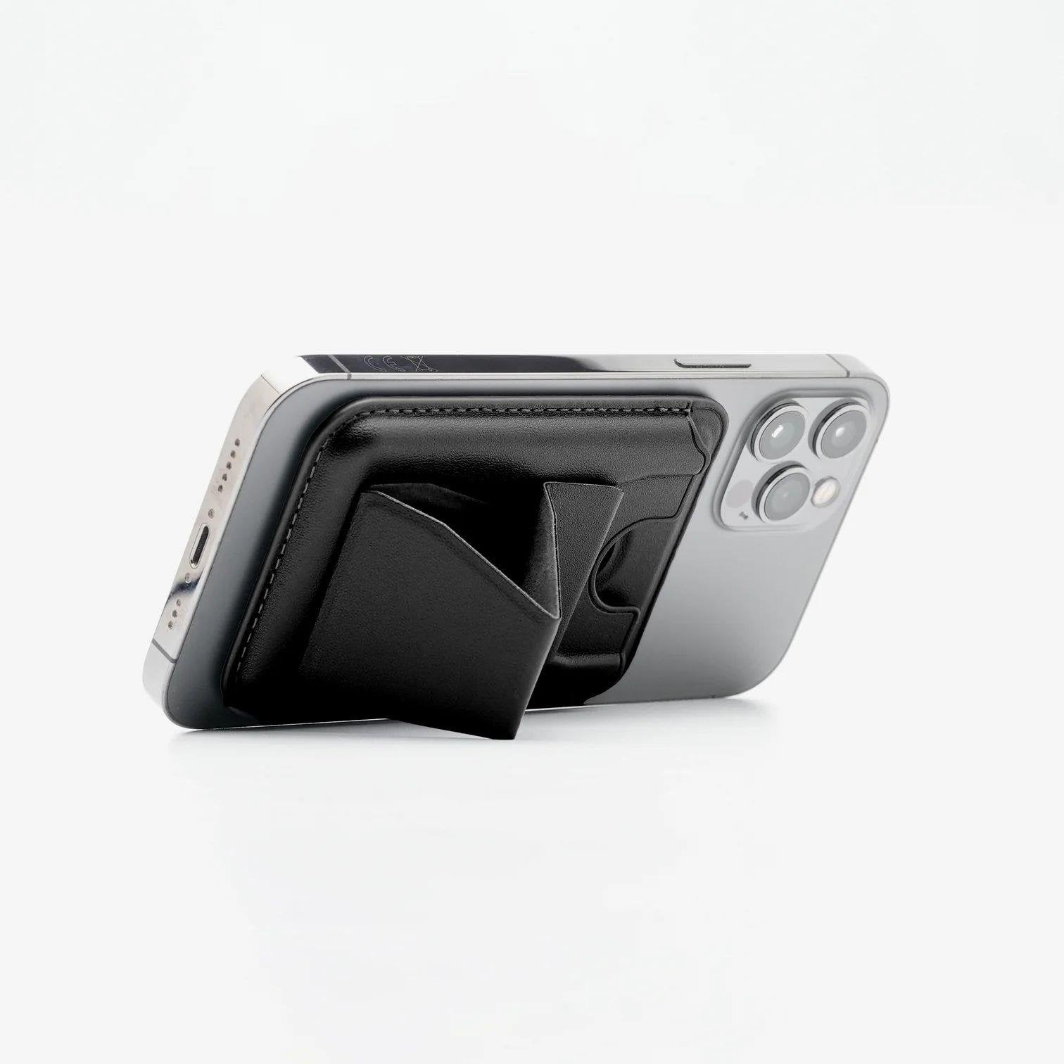 MagSafe Cüzdan & Stand MagSafe Cüzdan & Stand - Siyah | bastcase - Kullanım Görseli