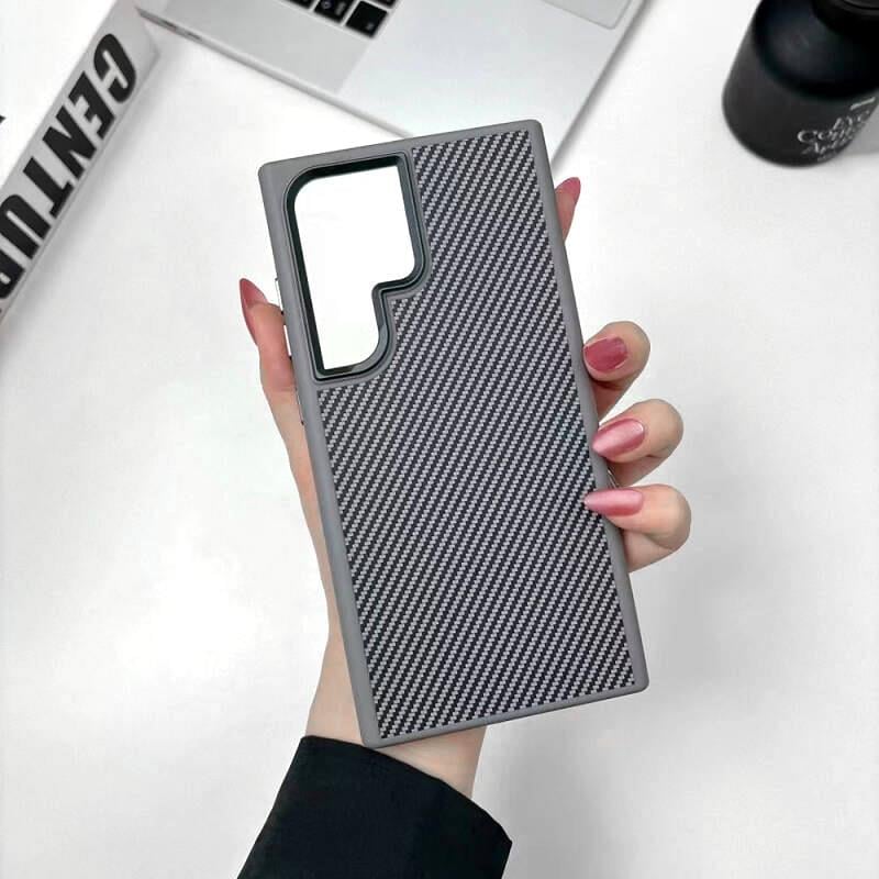 Samsung S24 Ultra Carbon Telefon Kılıfı - Heavy Carbon Gümüş | bastcase - Yan Profil İnceliği