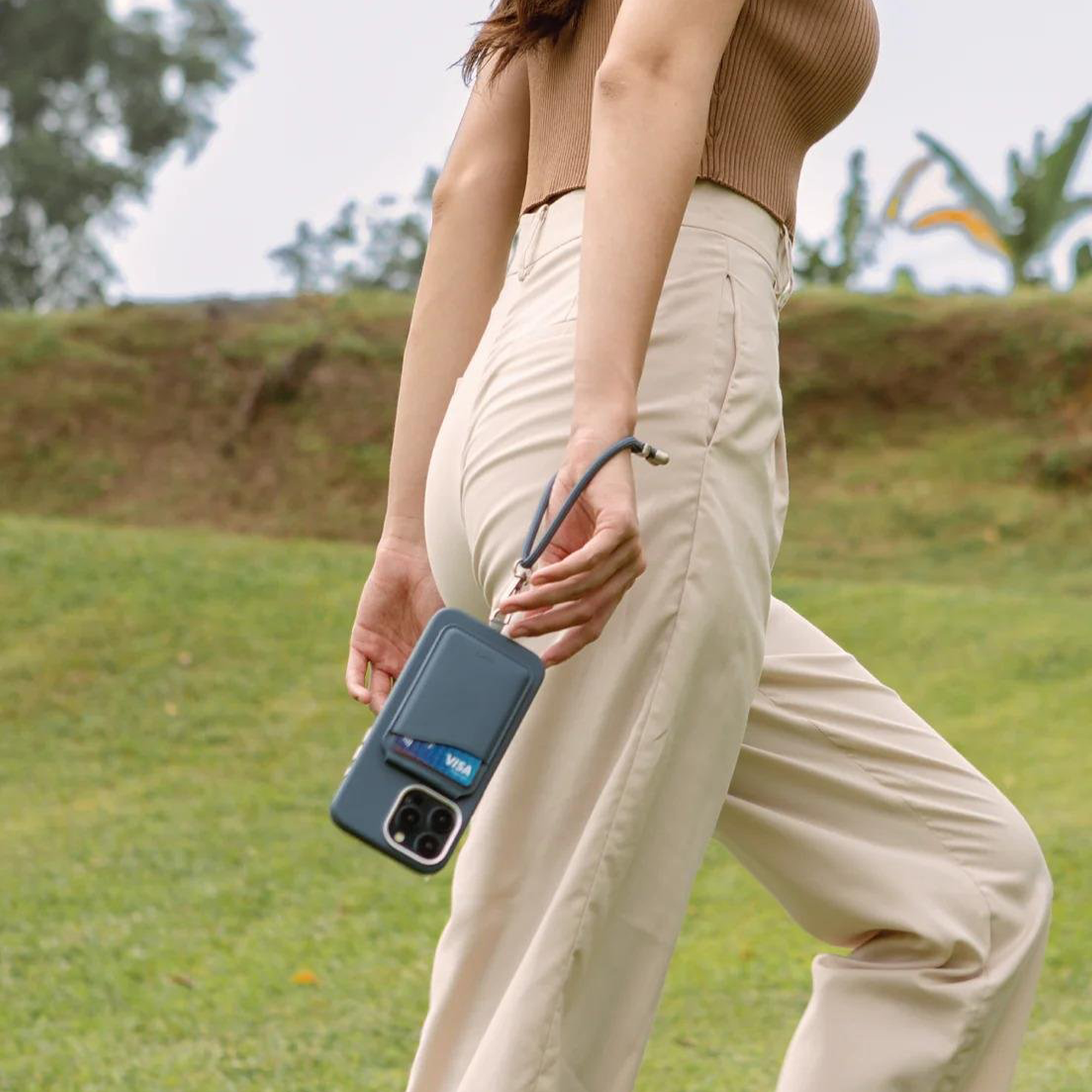 MagSafe Standlı Esme Aynalı Kartlık